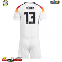 Camisa de Futebol Alemanha Thomas Muller #13 Equipamento Principal Infantil Europeu 2024 Manga Curta (+ Calças curtas)